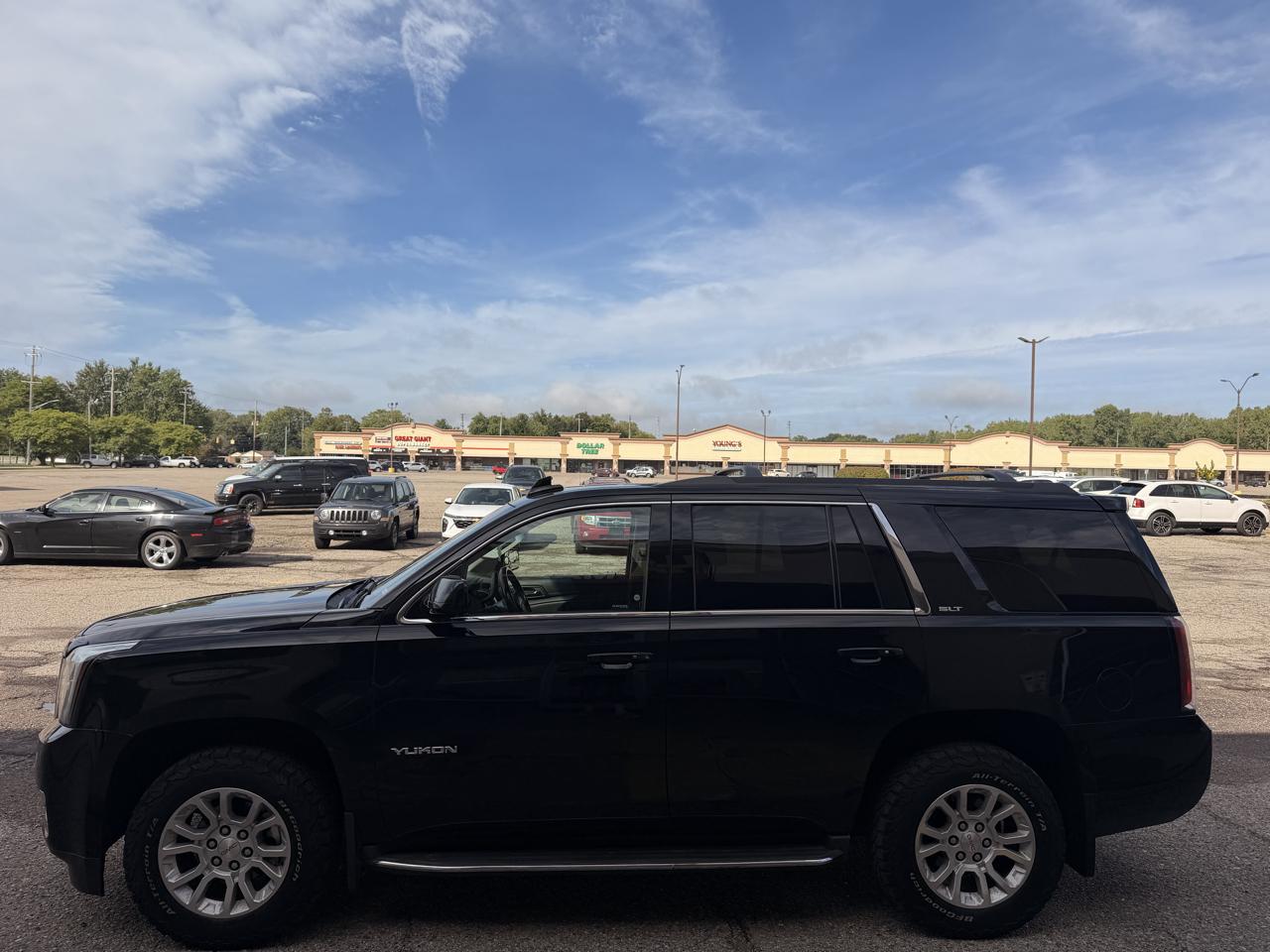 GMC Yukon photo 4