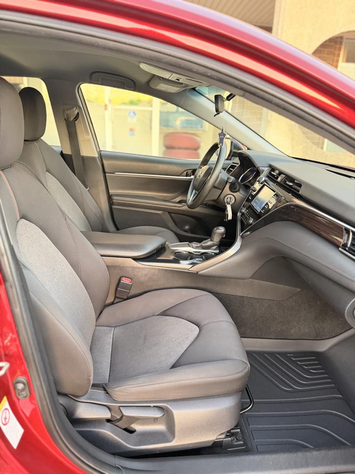 Toyota Camry photo 14