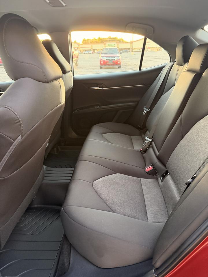 Toyota Camry photo 15