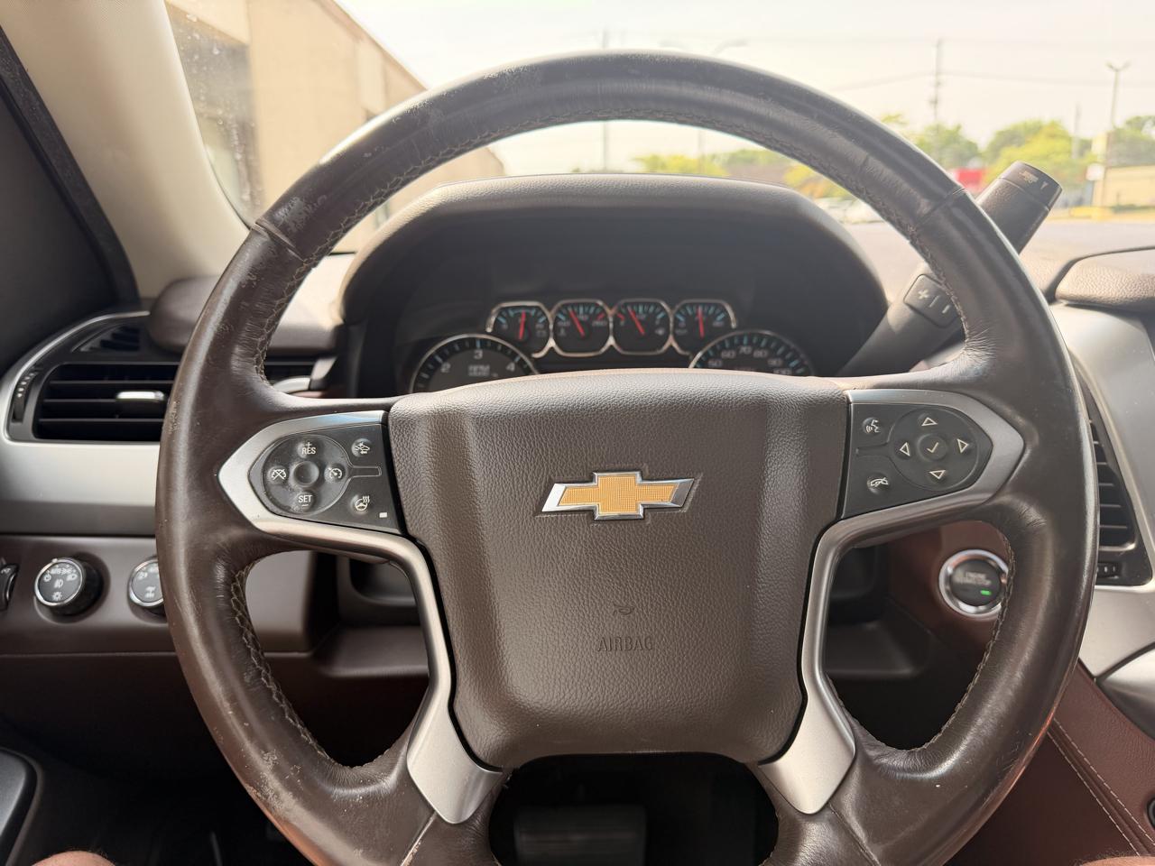 Chevrolet Tahoe photo 10