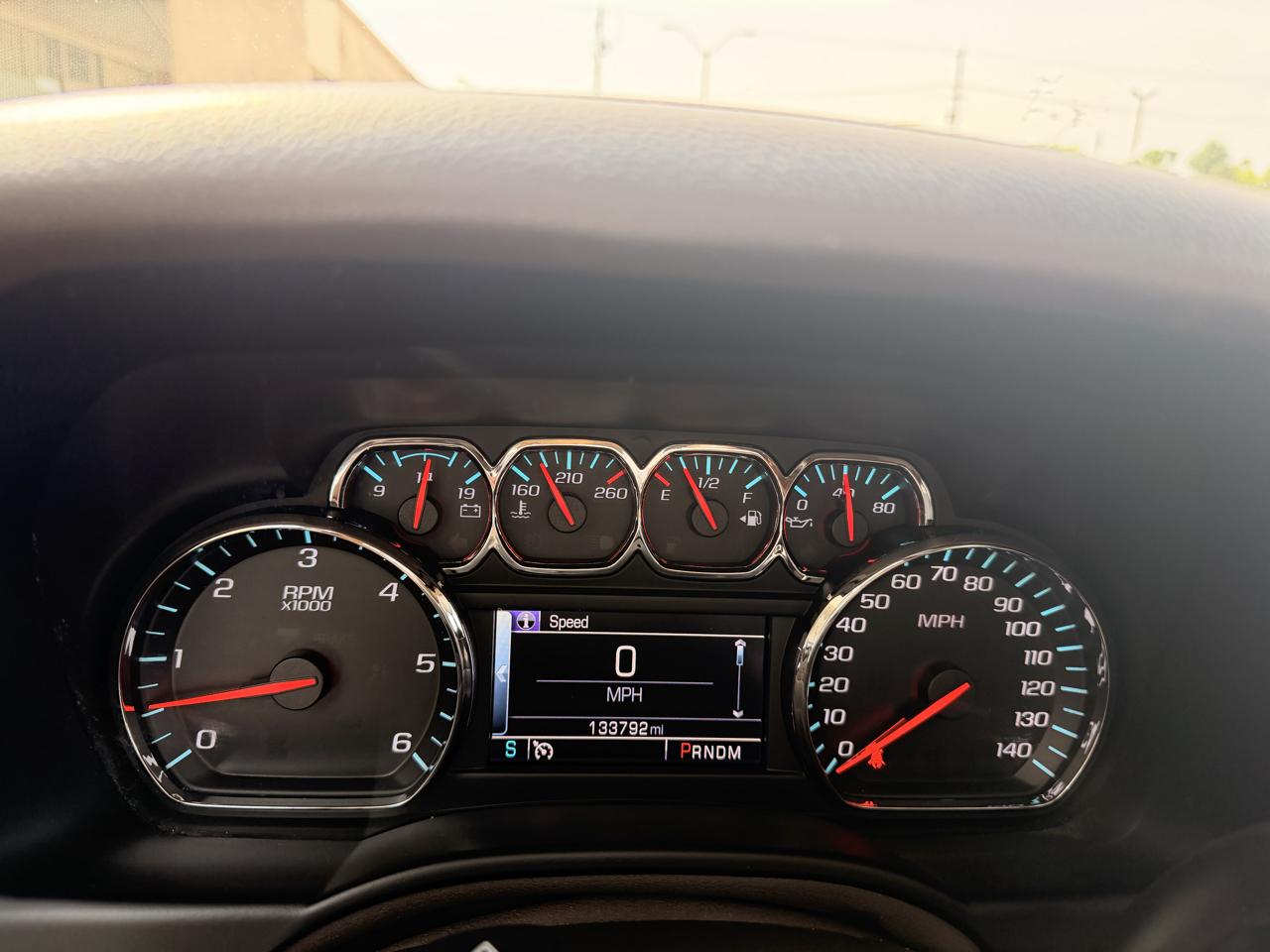 Chevrolet Tahoe photo 11