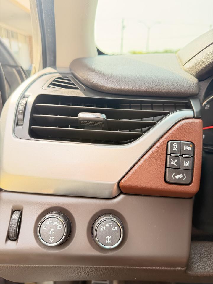 Chevrolet Tahoe photo 13