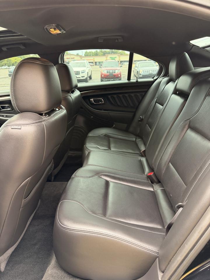 Ford Taurus photo 15