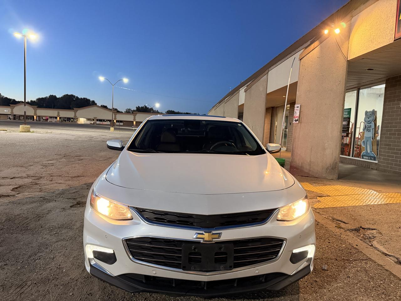 Chevrolet Malibu photo 2