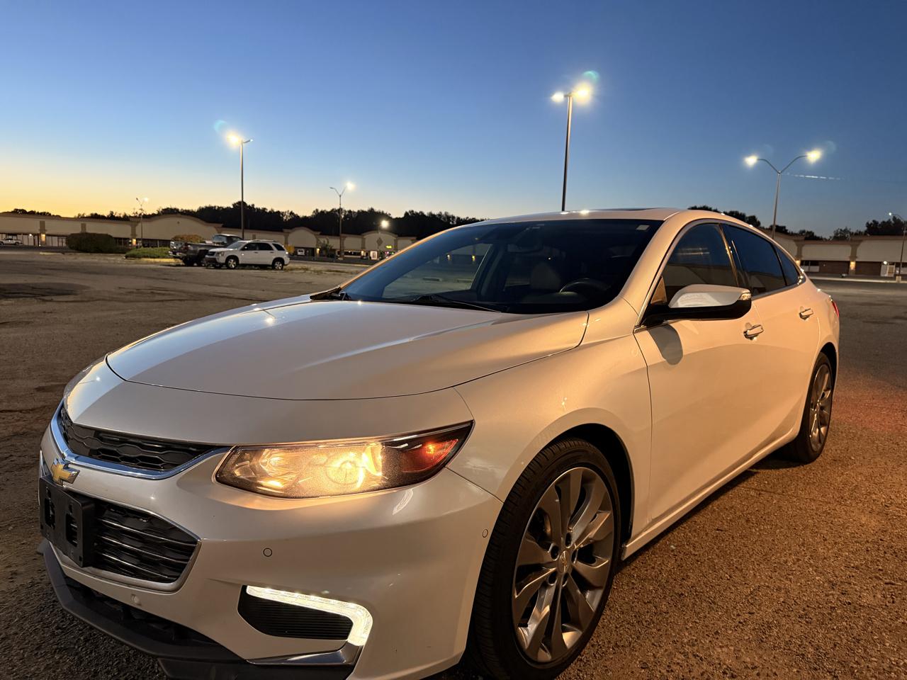 Chevrolet Malibu photo 3