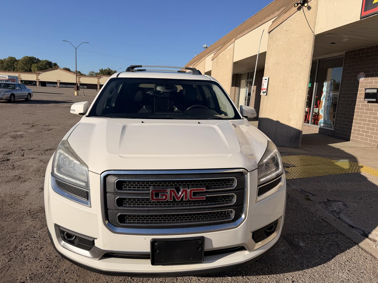GMC Acadia photo 2