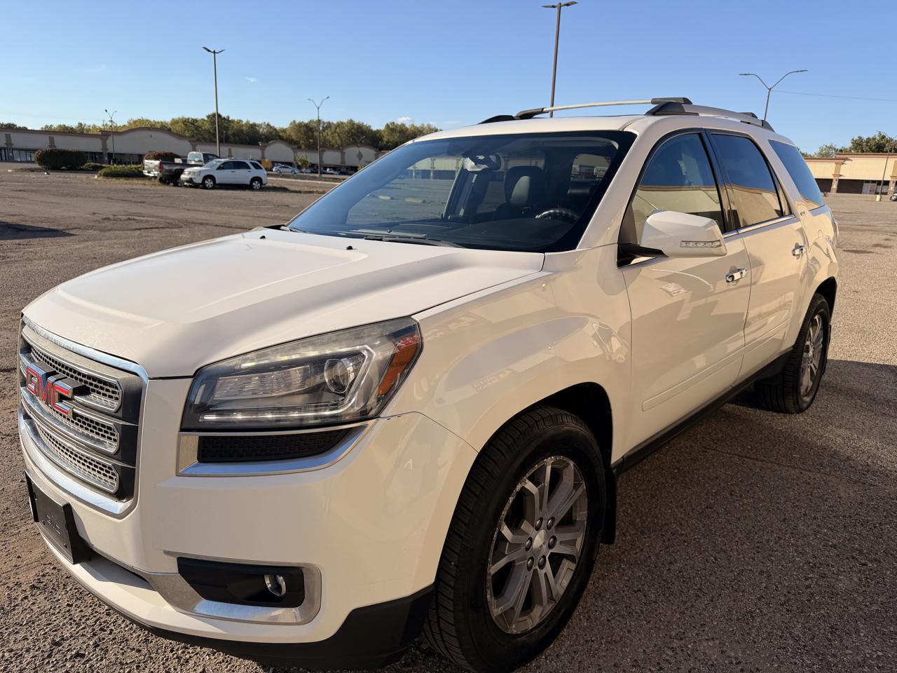 GMC Acadia photo 3