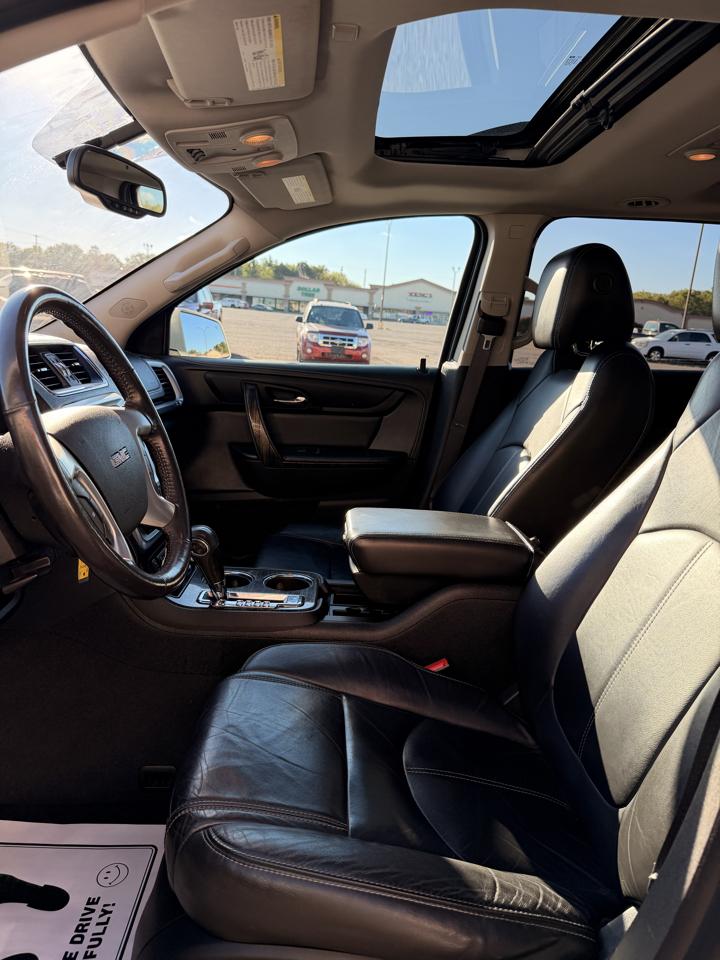 GMC Acadia photo 9