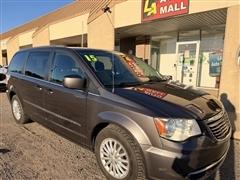 2015 Chrysler Town & Country 