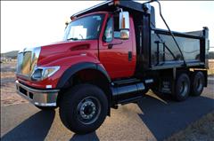 2004 International 7600 