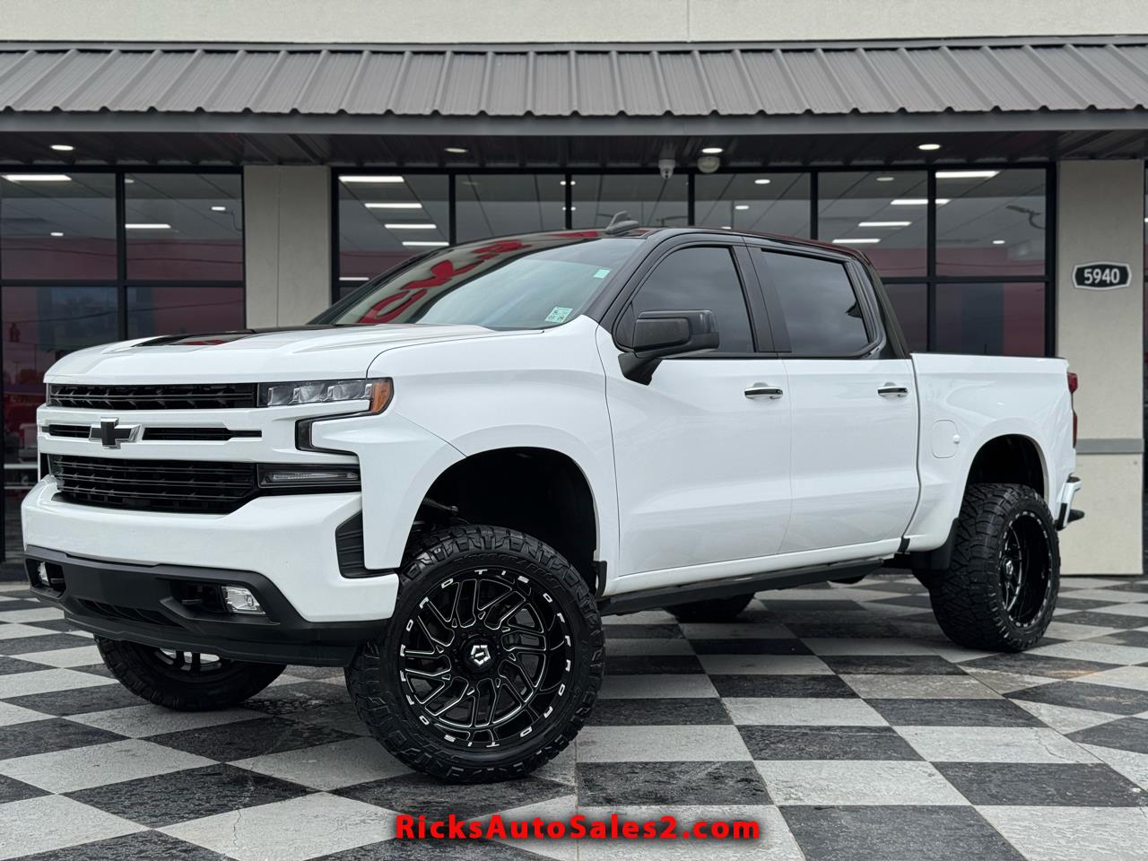 Chevrolet Silverado 1500 RST Crew Cab 4WD 2019 Chevrolet Silverado 1500 RST Crew Cab 4WD 2019