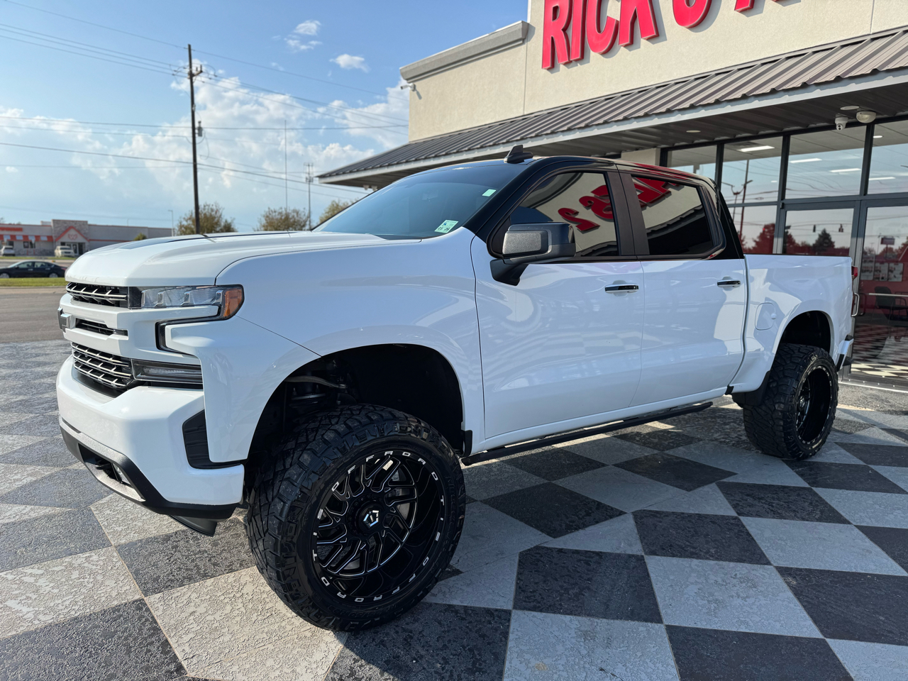 Chevrolet Silverado 1500 RST Crew Cab 4WD 2019 Chevrolet Silverado 1500 RST Crew Cab 4WD 2019