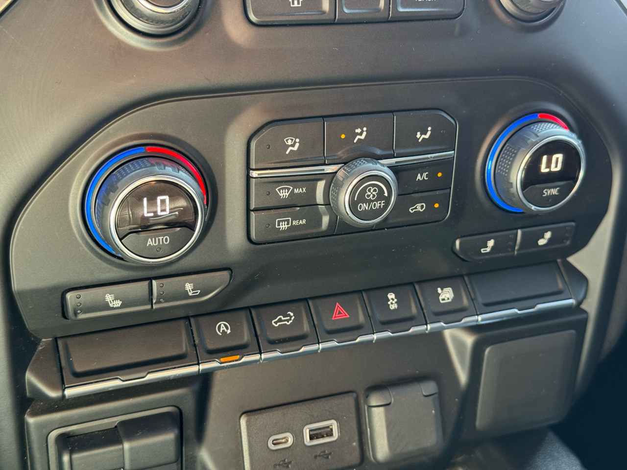 Chevrolet Silverado 1500 RST Crew Cab 4WD 2019 Chevrolet Silverado 1500 RST Crew Cab 4WD 2019