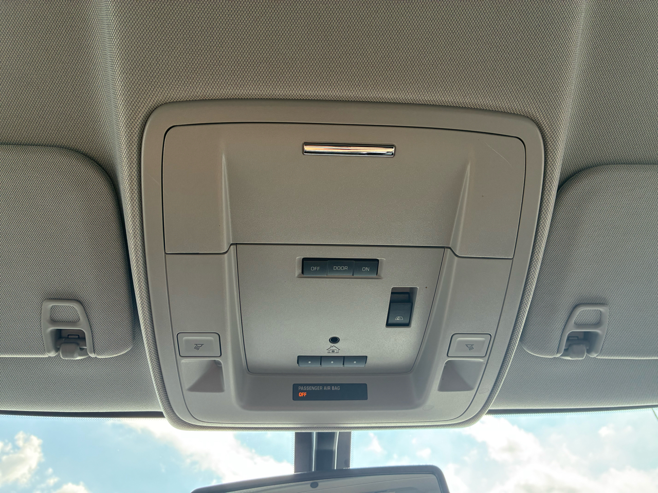 GMC Sierra 1500 SLT Crew Cab 4WD 2018 GMC Sierra 1500 SLT Crew Cab 4WD 2018