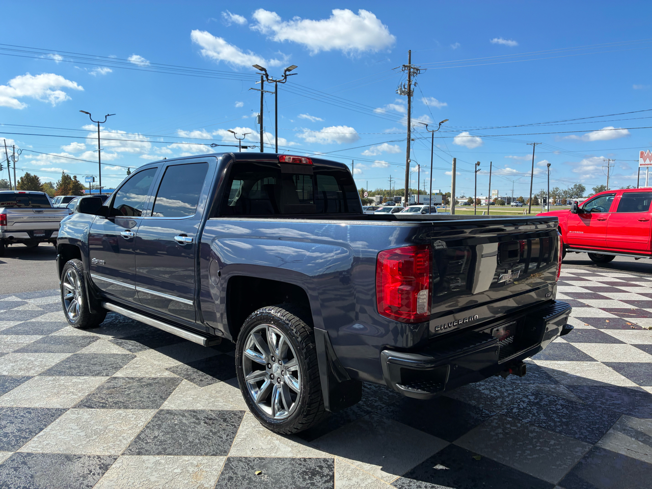 Chevrolet Silverado 1500 LTZ Crew Cab 4WD 2018 Chevrolet Silverado 1500 LTZ Crew Cab 4WD 2018