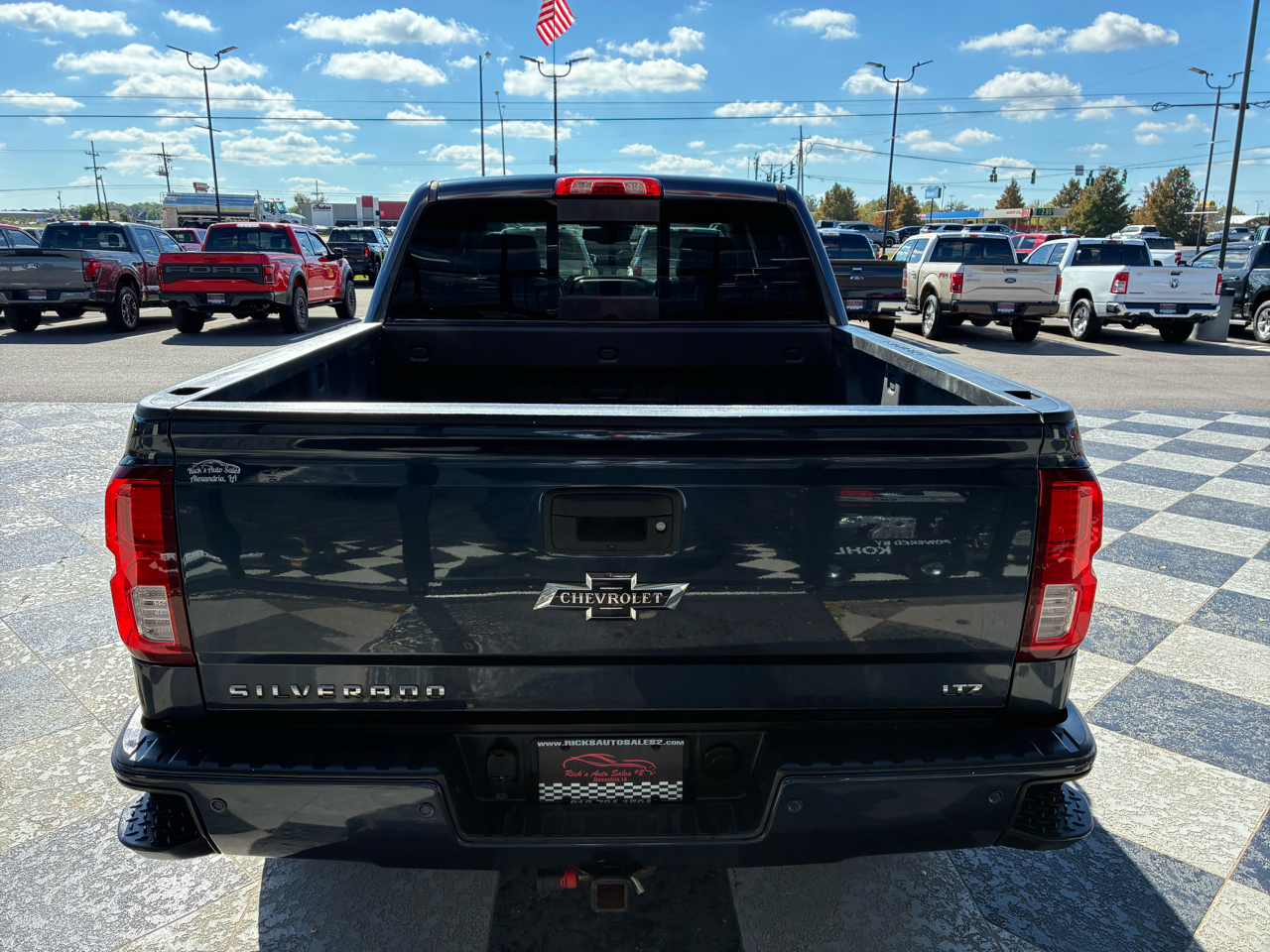 Chevrolet Silverado 1500 LTZ Crew Cab 4WD 2018 Chevrolet Silverado 1500 LTZ Crew Cab 4WD 2018