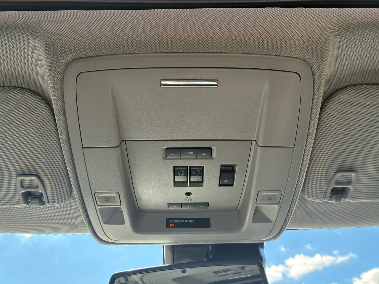 Chevrolet Silverado 1500 LTZ Crew Cab 4WD 2018 Chevrolet Silverado 1500 LTZ Crew Cab 4WD 2018