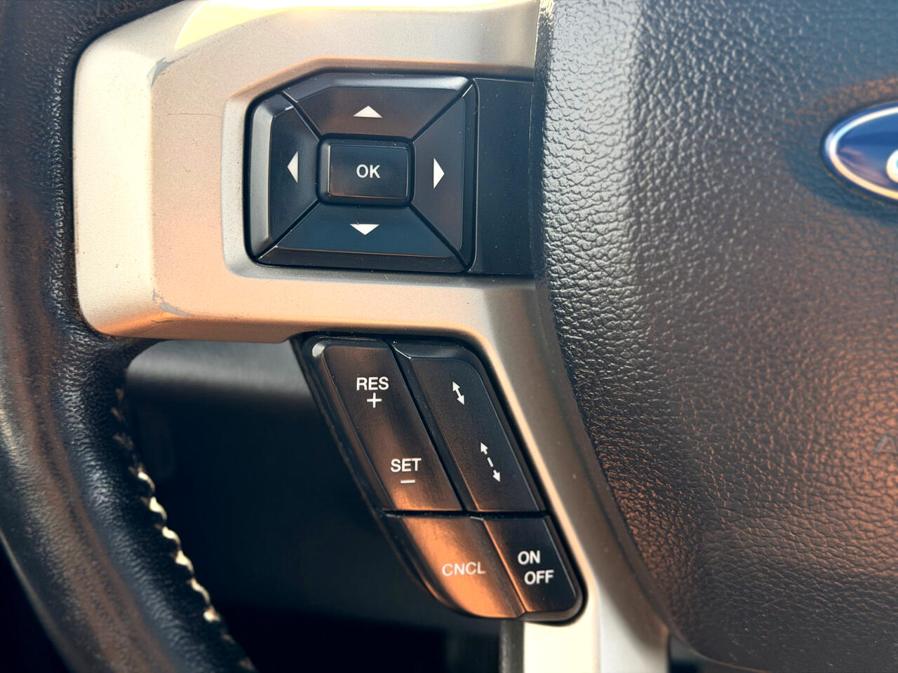 Ford F-150 Lariat 4WD SuperCrew 5.5' Box 2018