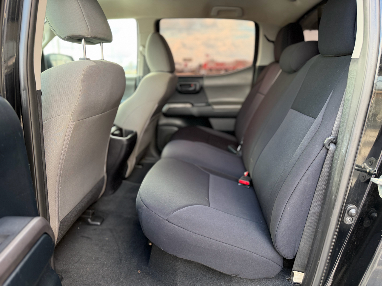 Toyota Tacoma SR5 Double Cab 4WD V6 2016