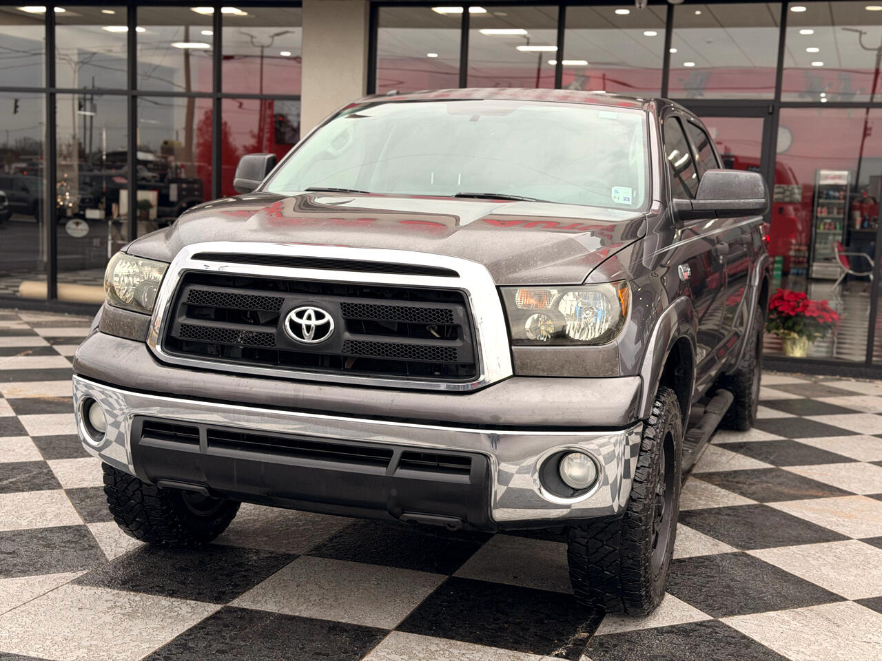 Toyota Tundra Tundra-Grade 5.7L CrewMax 2WD 2013