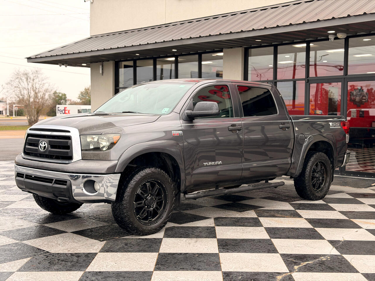 Toyota Tundra Tundra-Grade 5.7L CrewMax 2WD 2013