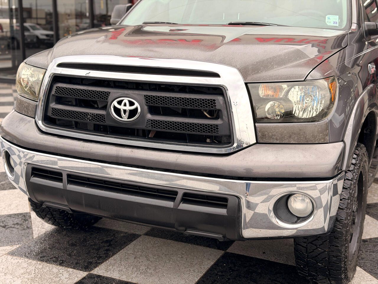Toyota Tundra Tundra-Grade 5.7L CrewMax 2WD 2013