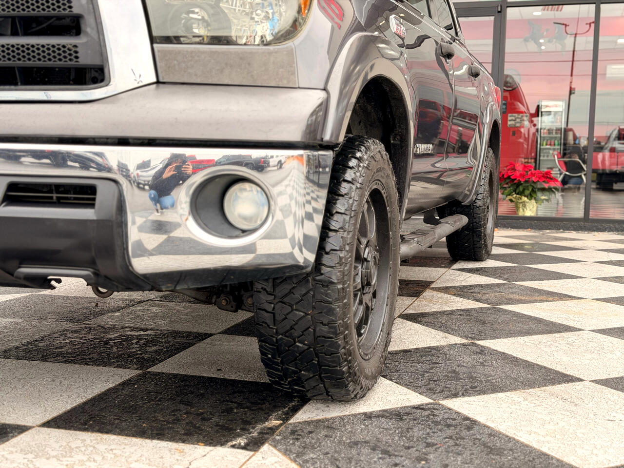 Toyota Tundra Tundra-Grade 5.7L CrewMax 2WD 2013