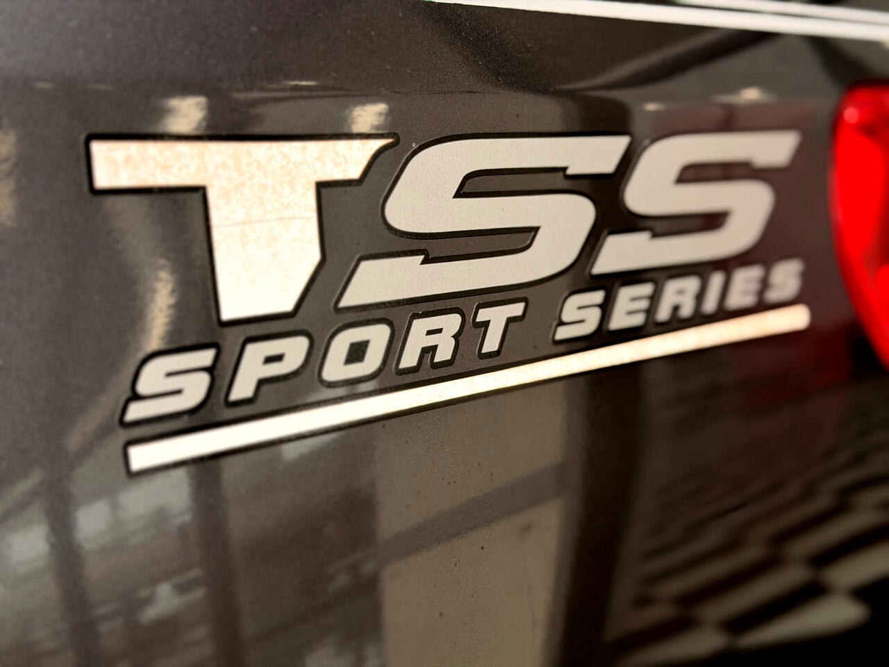 Toyota Tundra Tundra-Grade 5.7L CrewMax 2WD 2013