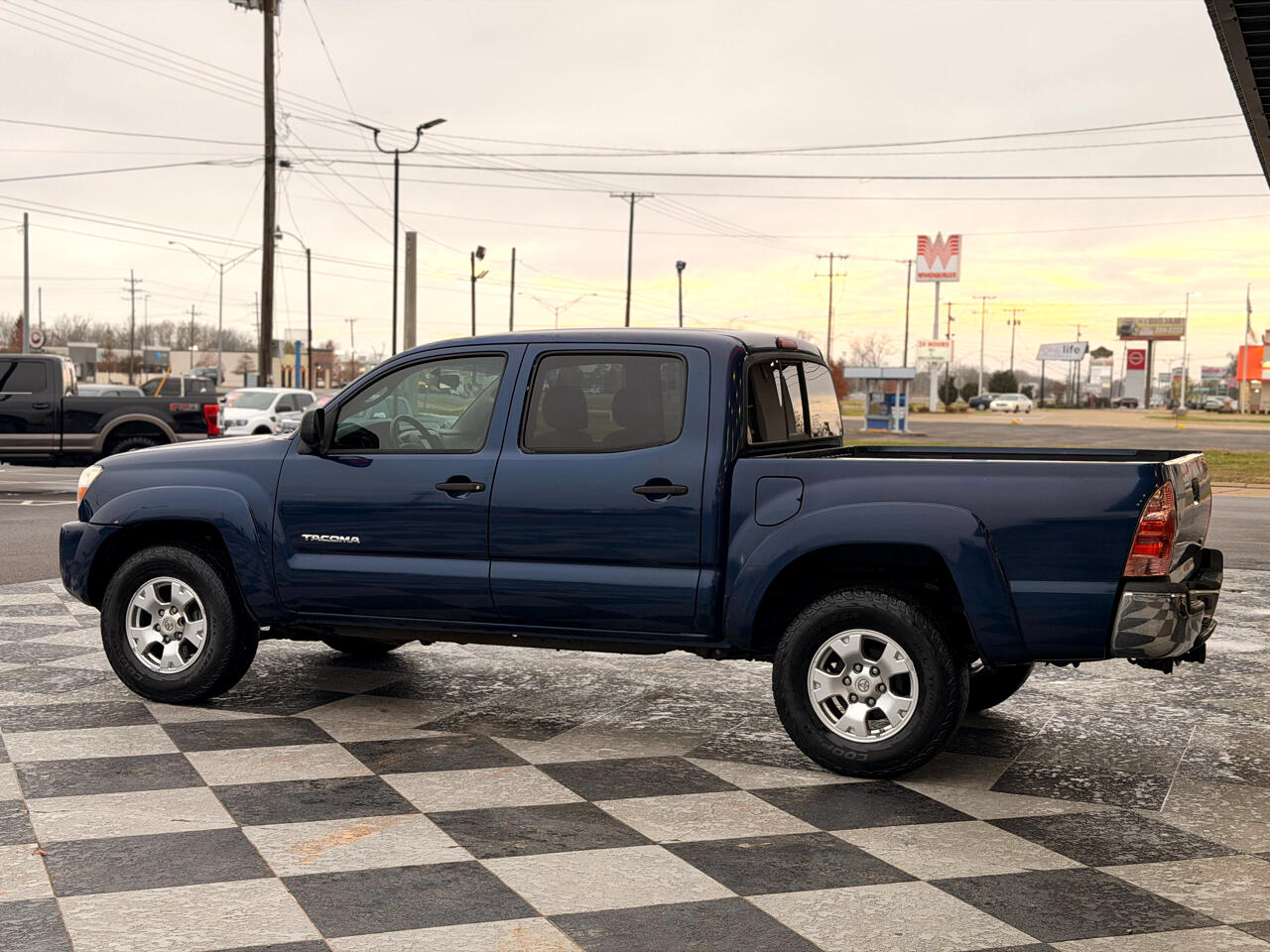 Toyota Tacoma PreRunner Double Cab V6 Auto 2WD 2006