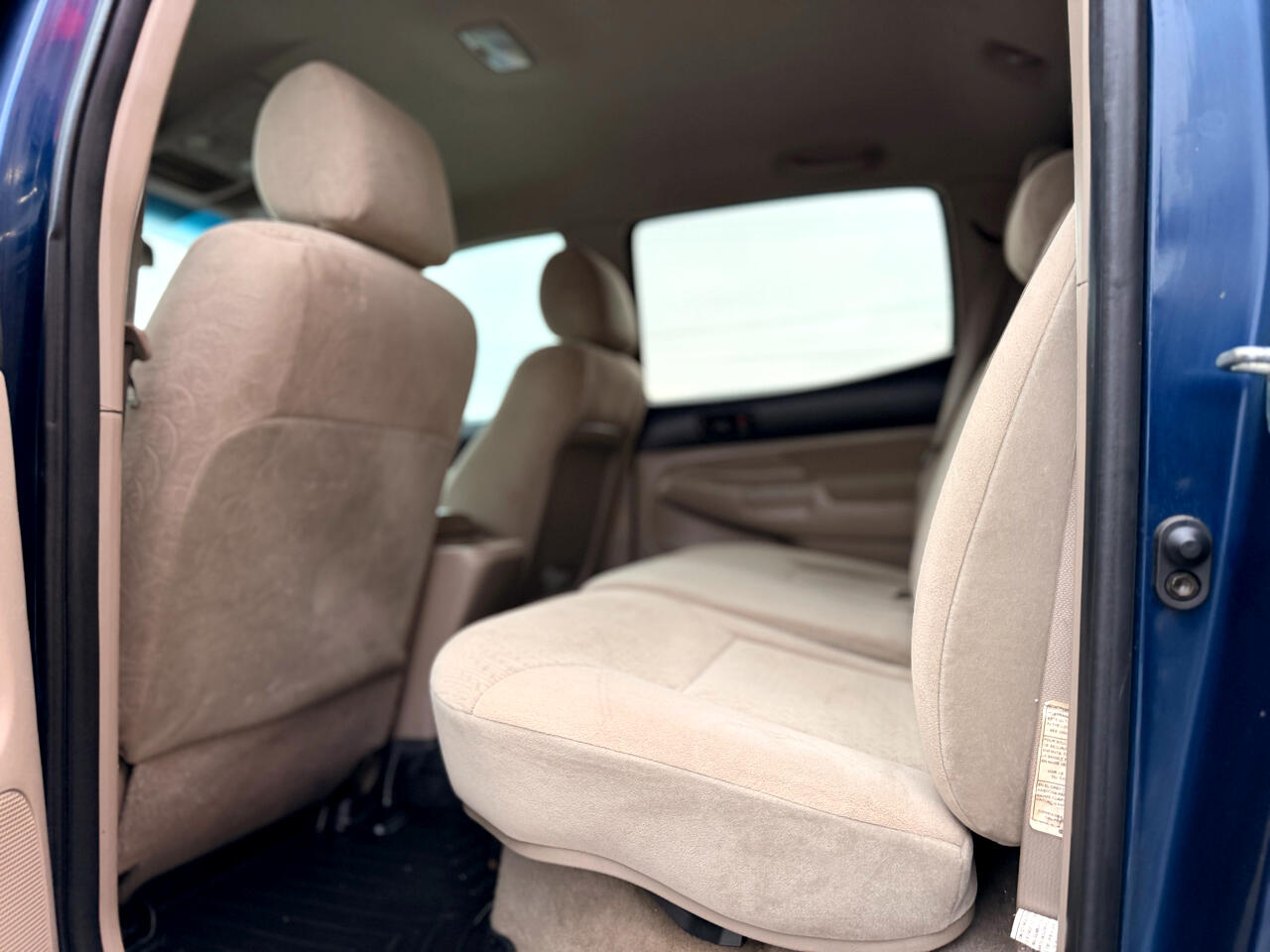 Toyota Tacoma PreRunner Double Cab V6 Auto 2WD 2006