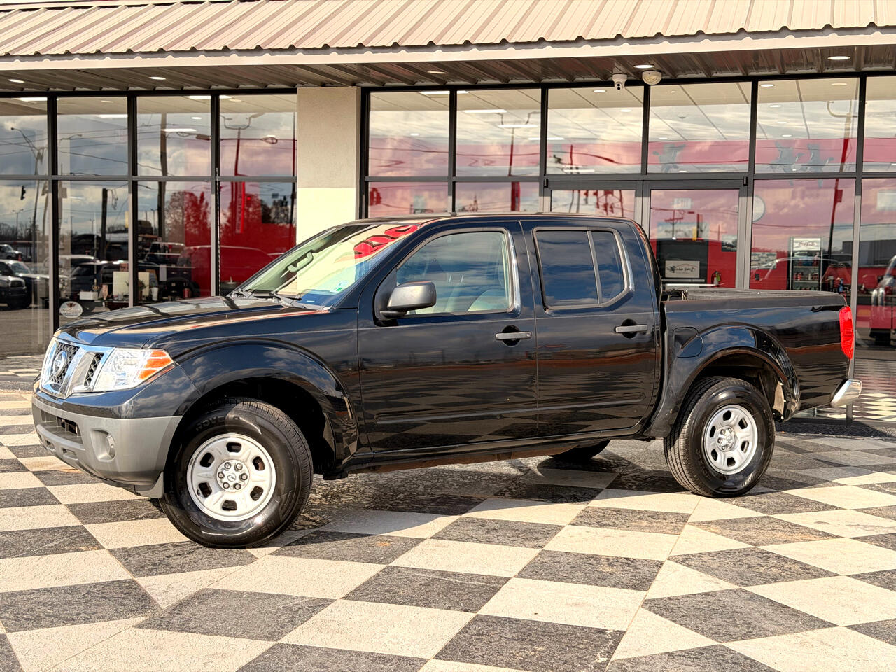 Nissan Frontier S Crew Cab 4X4 V6 2013