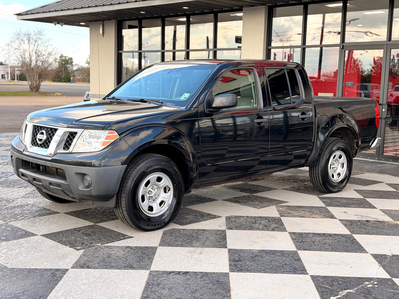 Nissan Frontier S Crew Cab 4X4 V6 2013