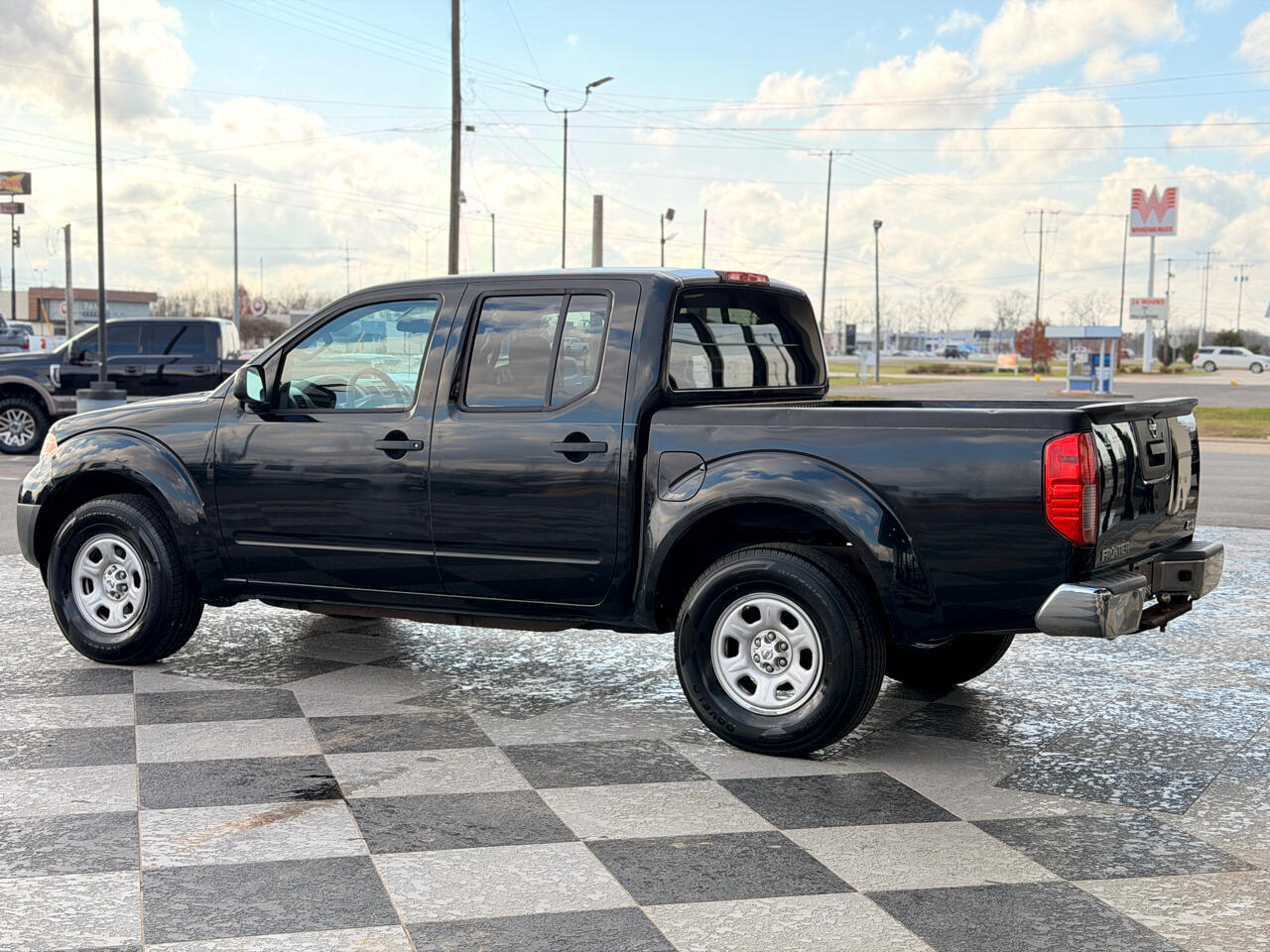 Nissan Frontier S Crew Cab 4X4 V6 2013