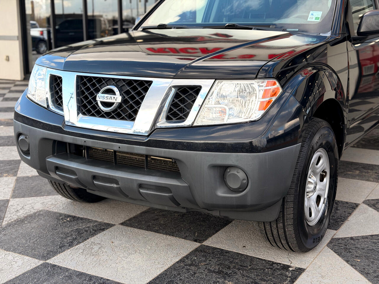 Nissan Frontier S Crew Cab 4X4 V6 2013