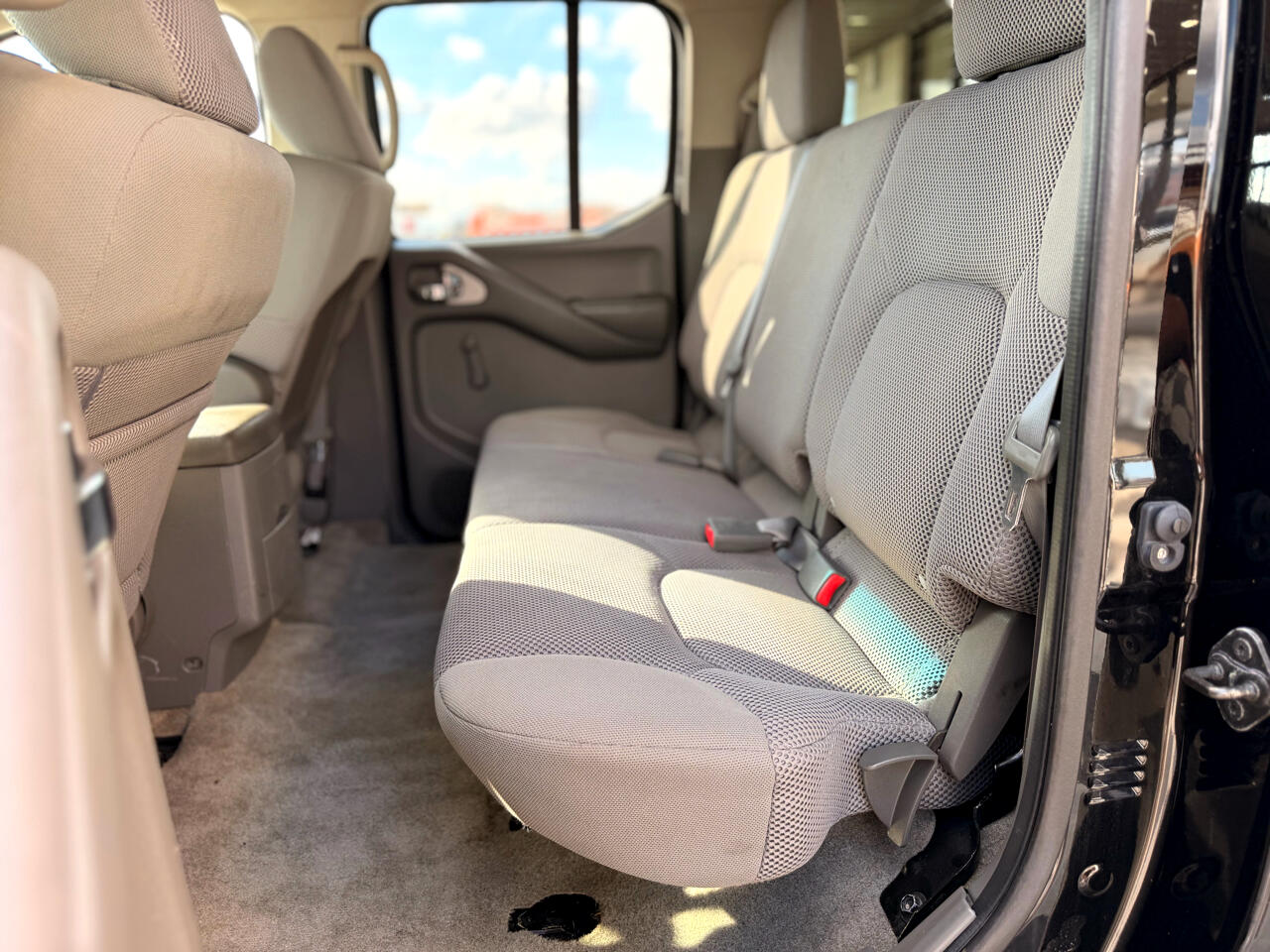 Nissan Frontier S Crew Cab 4X4 V6 2013