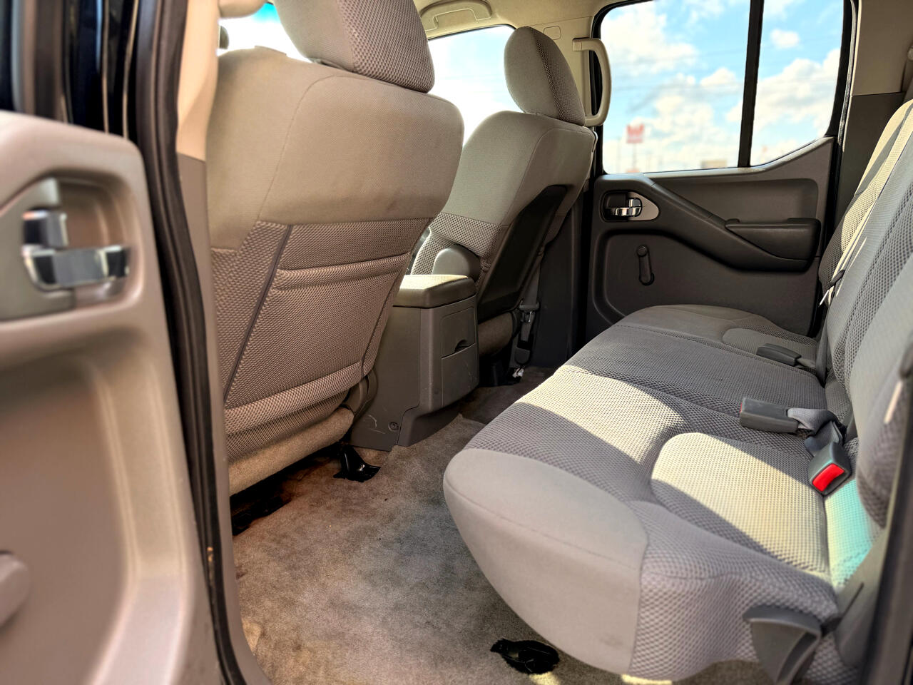 Nissan Frontier S Crew Cab 4X4 V6 2013