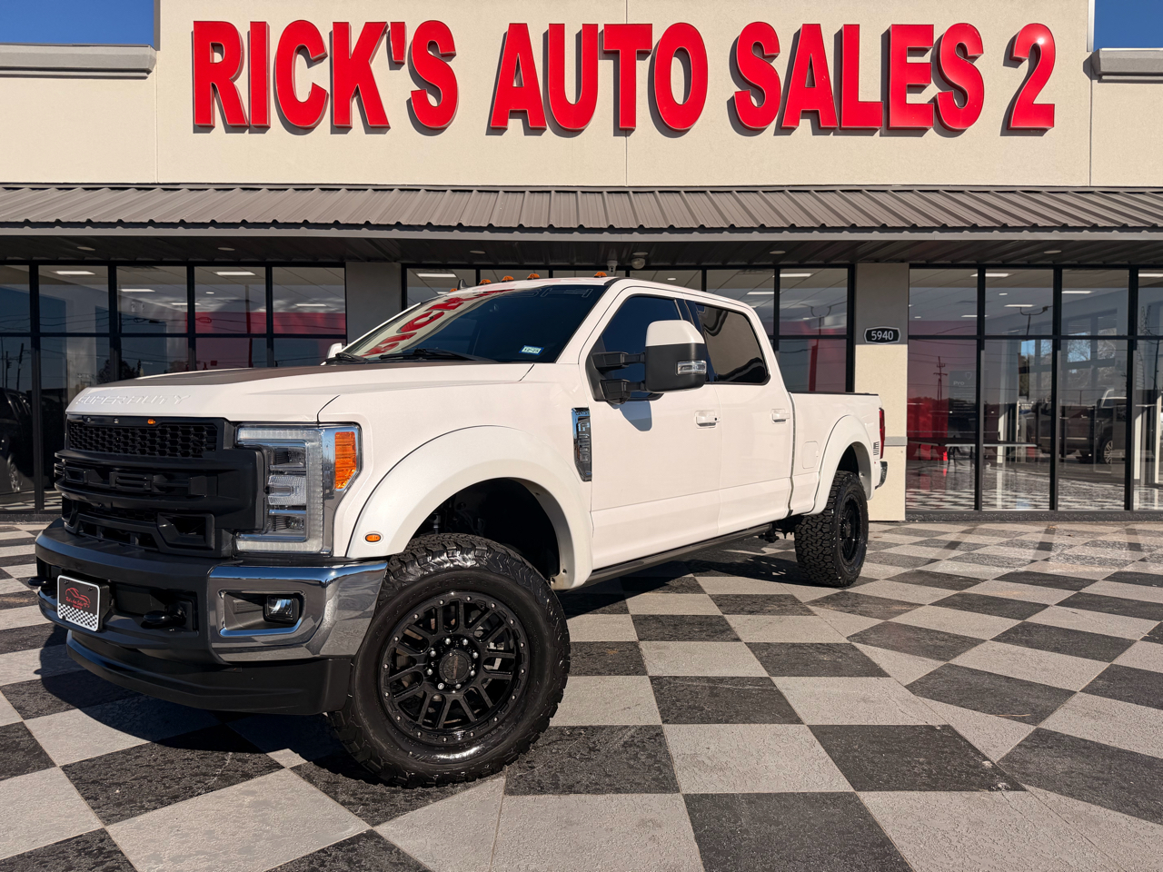 Ford F-250 SD Lariat Crew Cab 4WD 2019