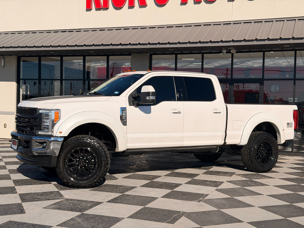 Ford F-250 SD Lariat Crew Cab 4WD 2019