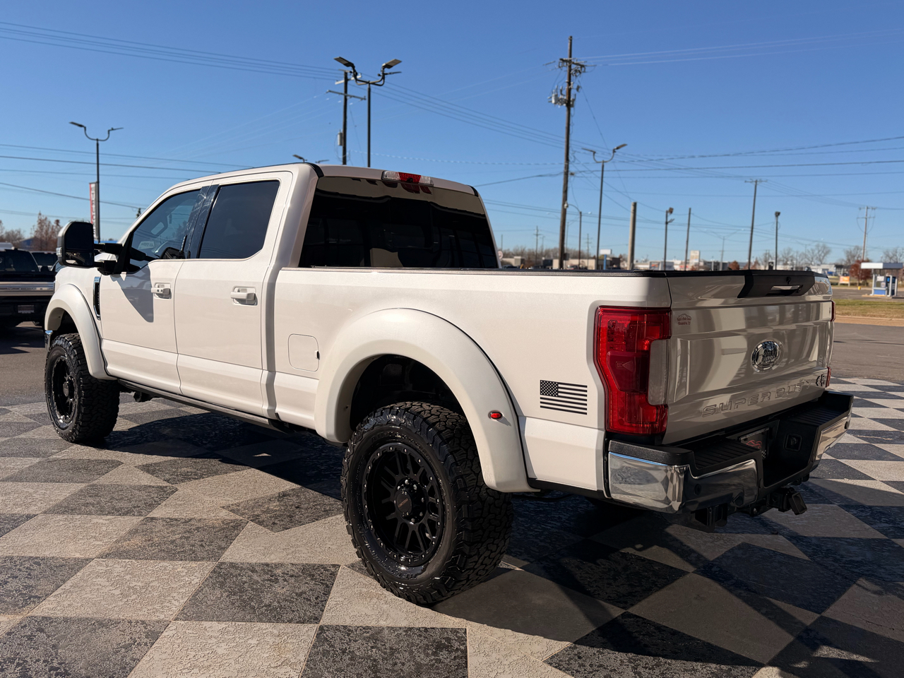 Ford F-250 SD Lariat Crew Cab 4WD 2019