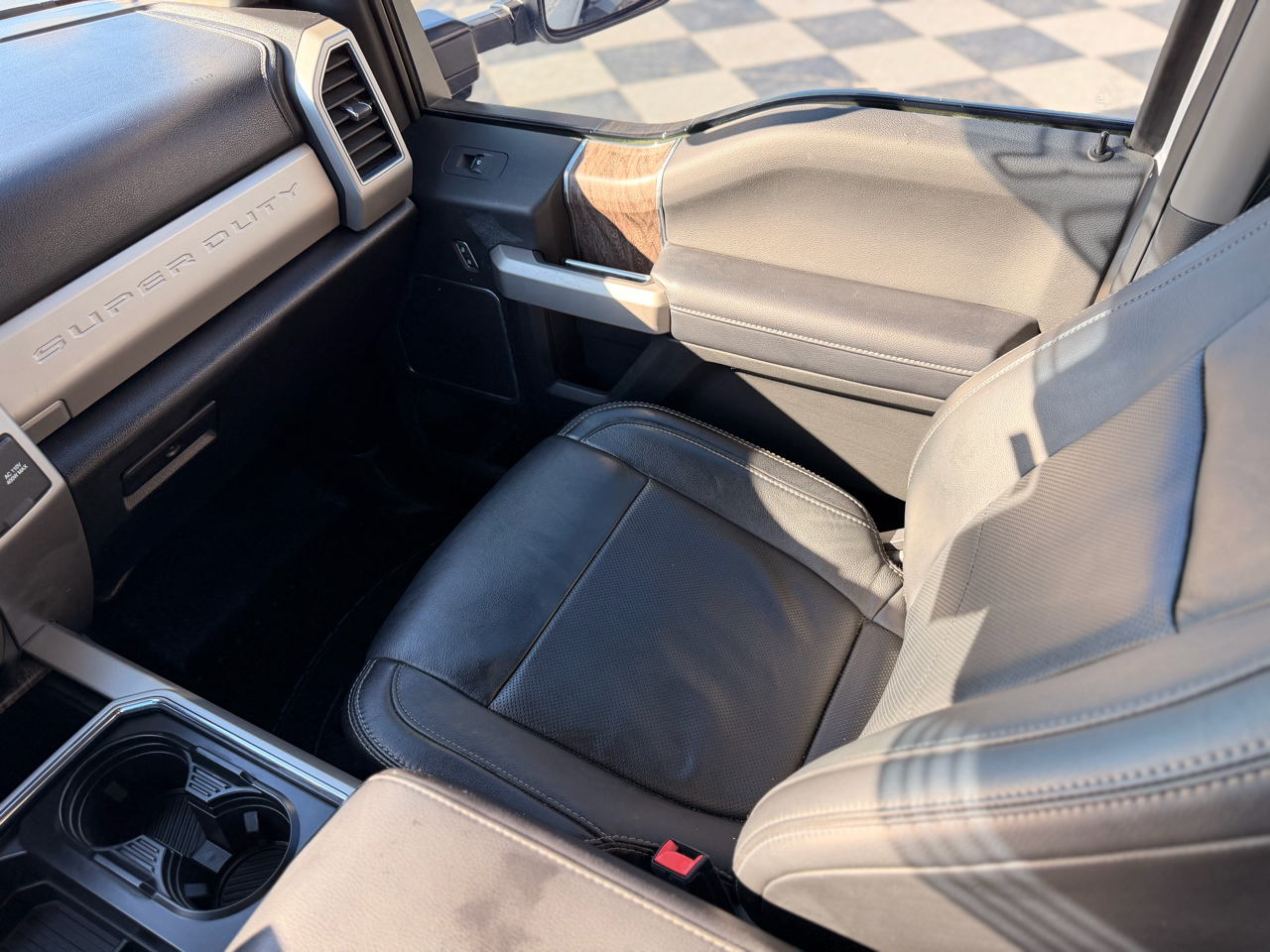 Ford F-250 SD Lariat Crew Cab 4WD 2019