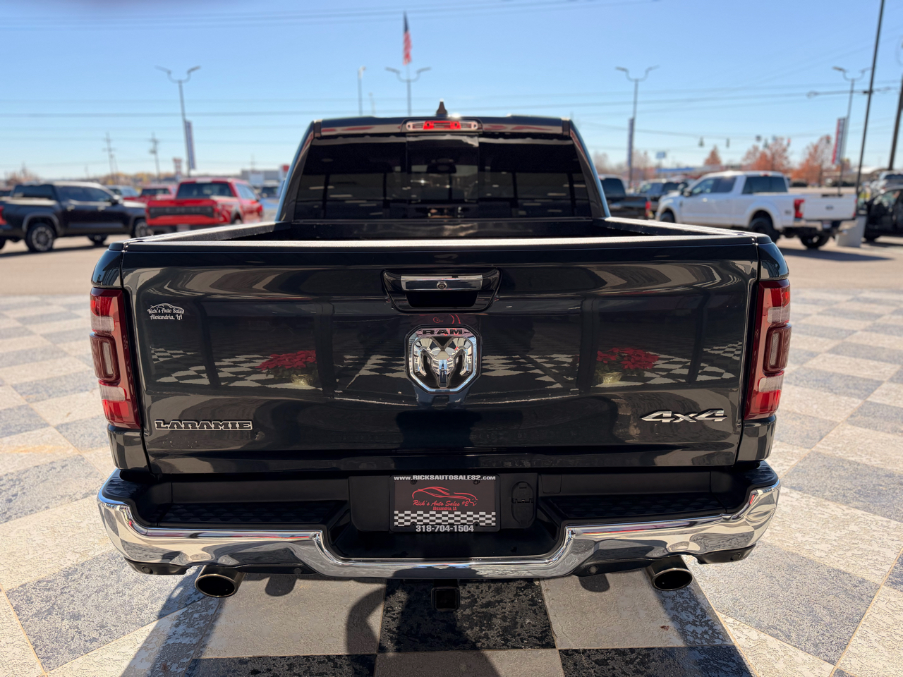 RAM 1500 Laramie Crew Cab SWB 4WD 2019