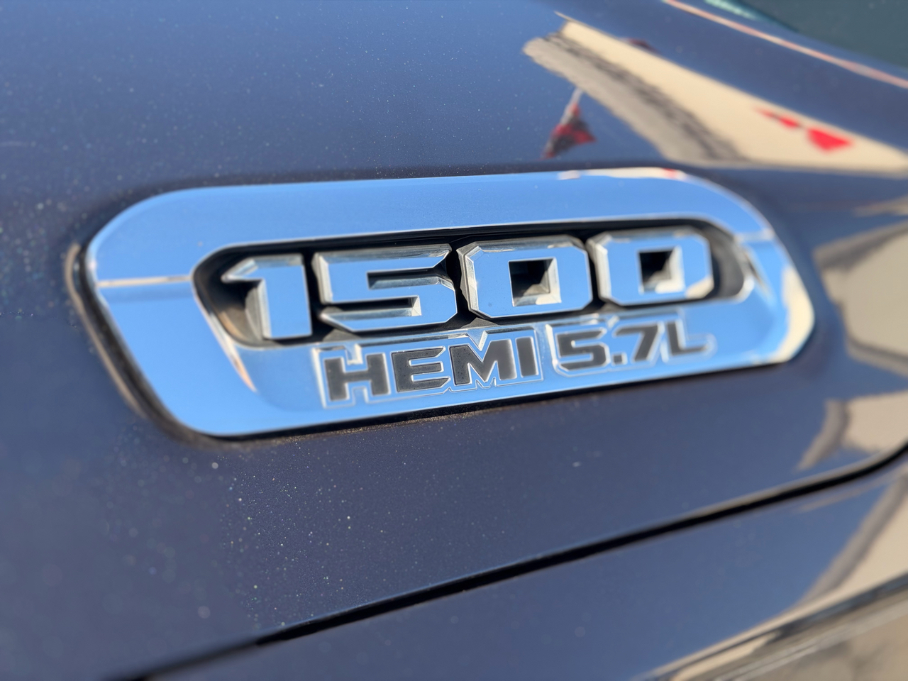 RAM 1500 Laramie Crew Cab SWB 4WD 2019