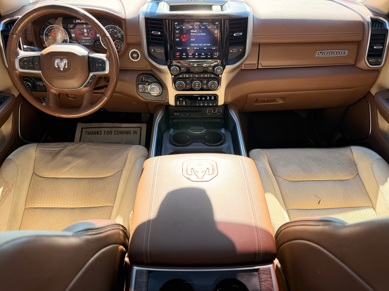 RAM 1500 Laramie Crew Cab SWB 4WD 2019