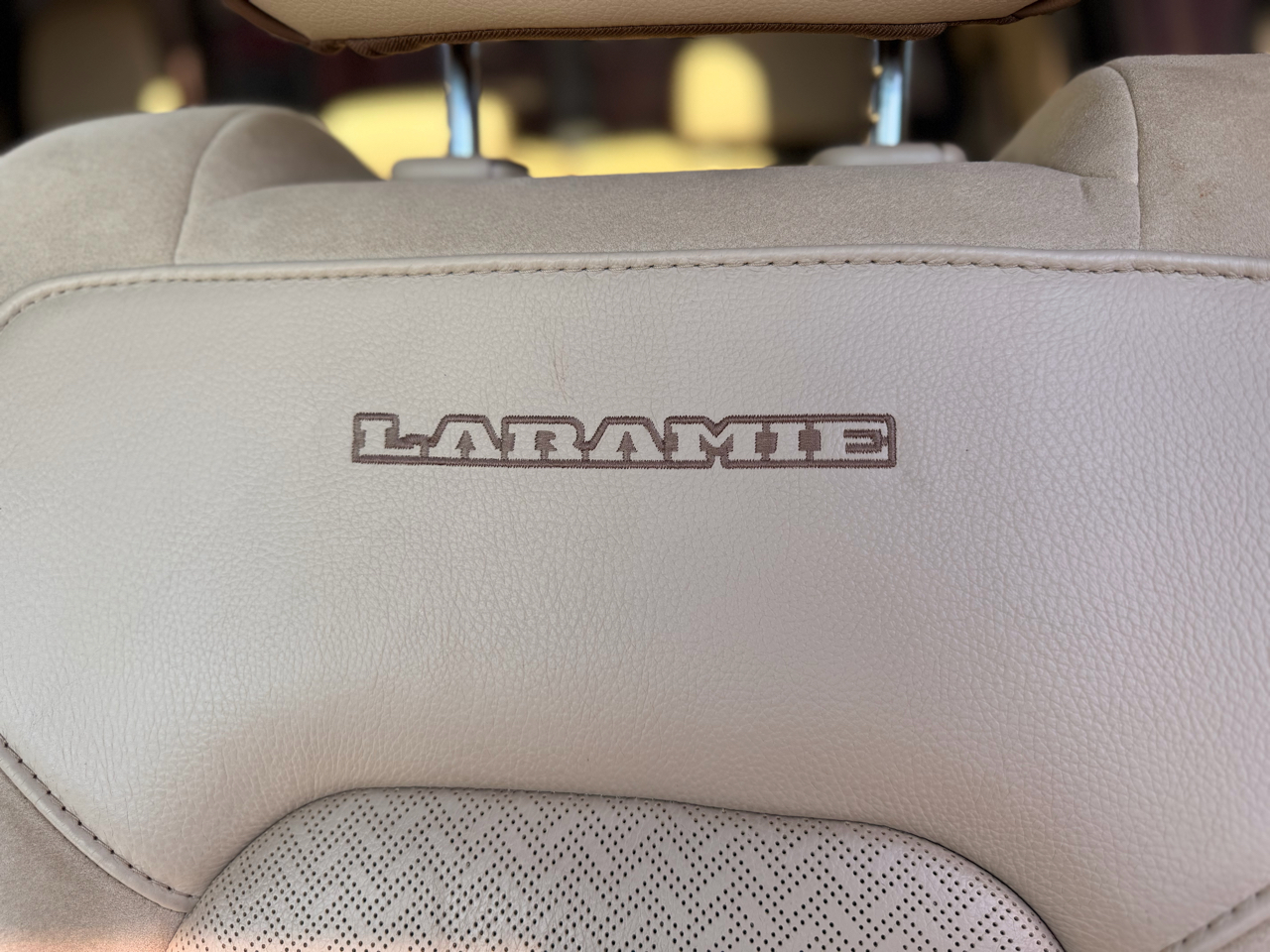 RAM 1500 Laramie Crew Cab SWB 4WD 2019