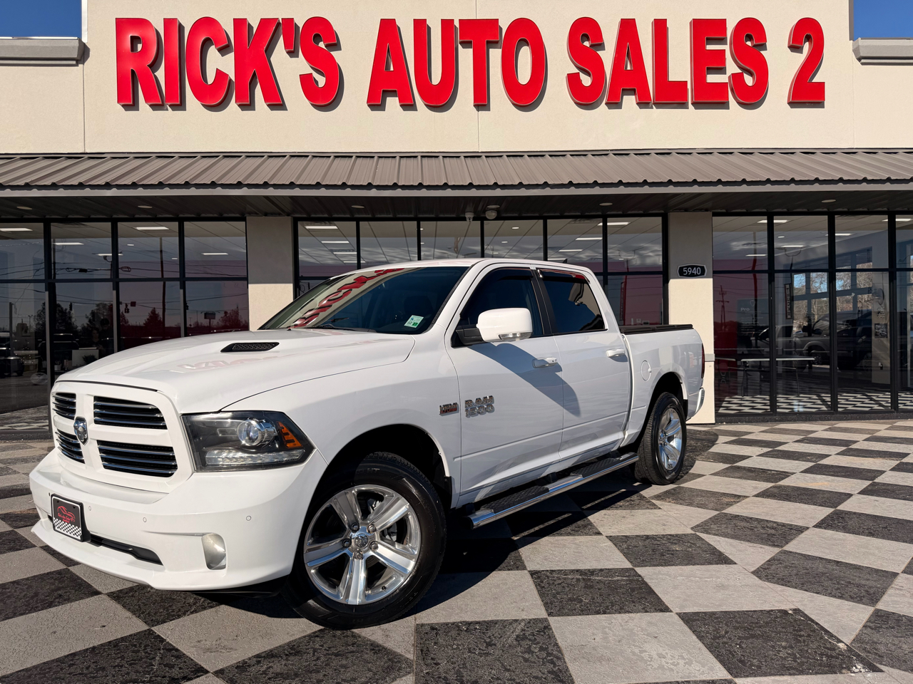 RAM 1500 Sport Crew Cab 4WD 2016