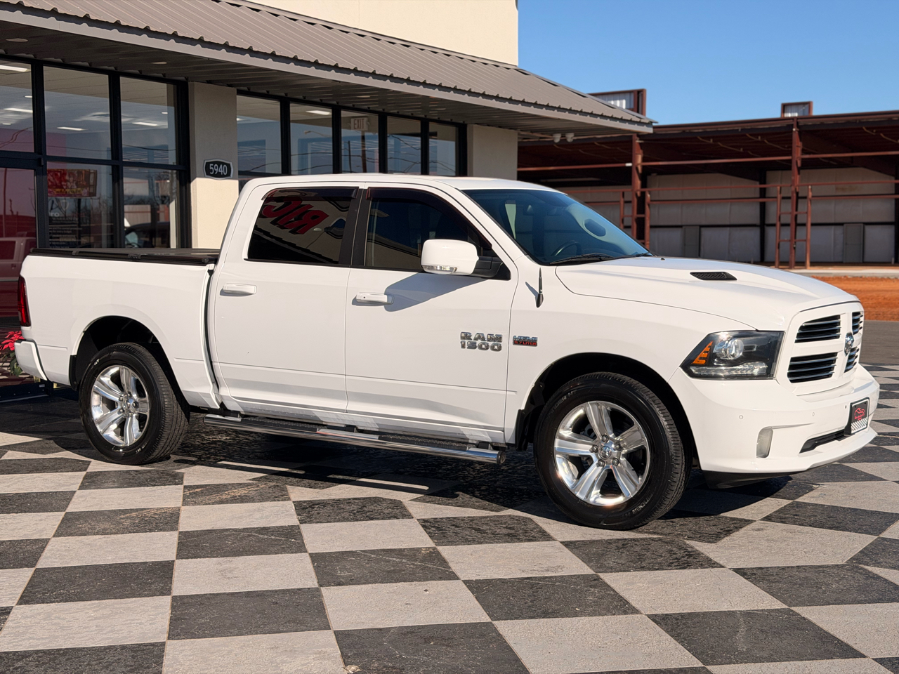 RAM 1500 Sport Crew Cab 4WD 2016