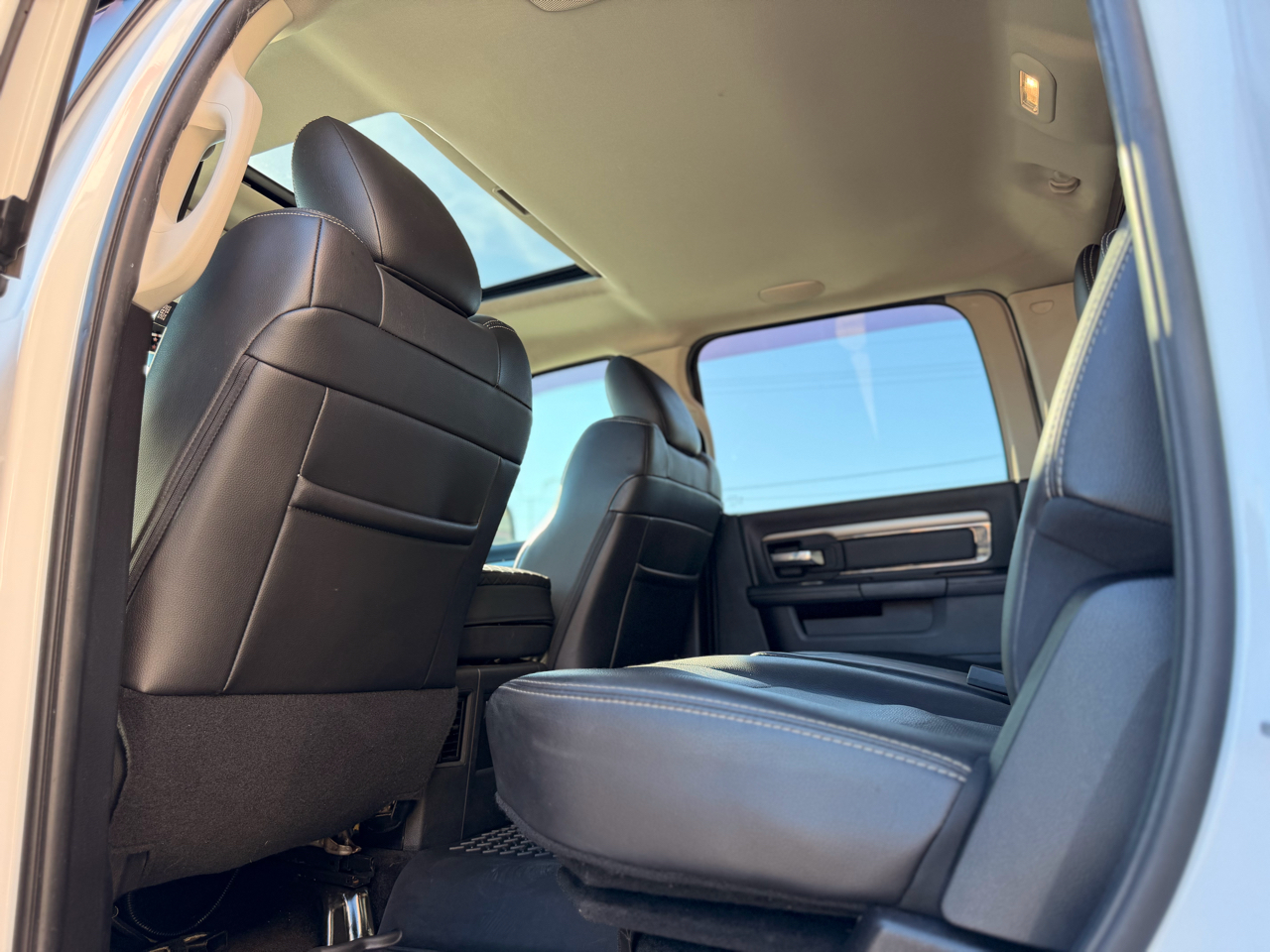 RAM 1500 Sport Crew Cab 4WD 2016