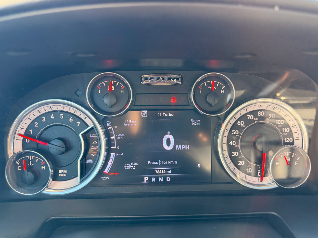 RAM 1500 Sport Crew Cab 4WD 2016