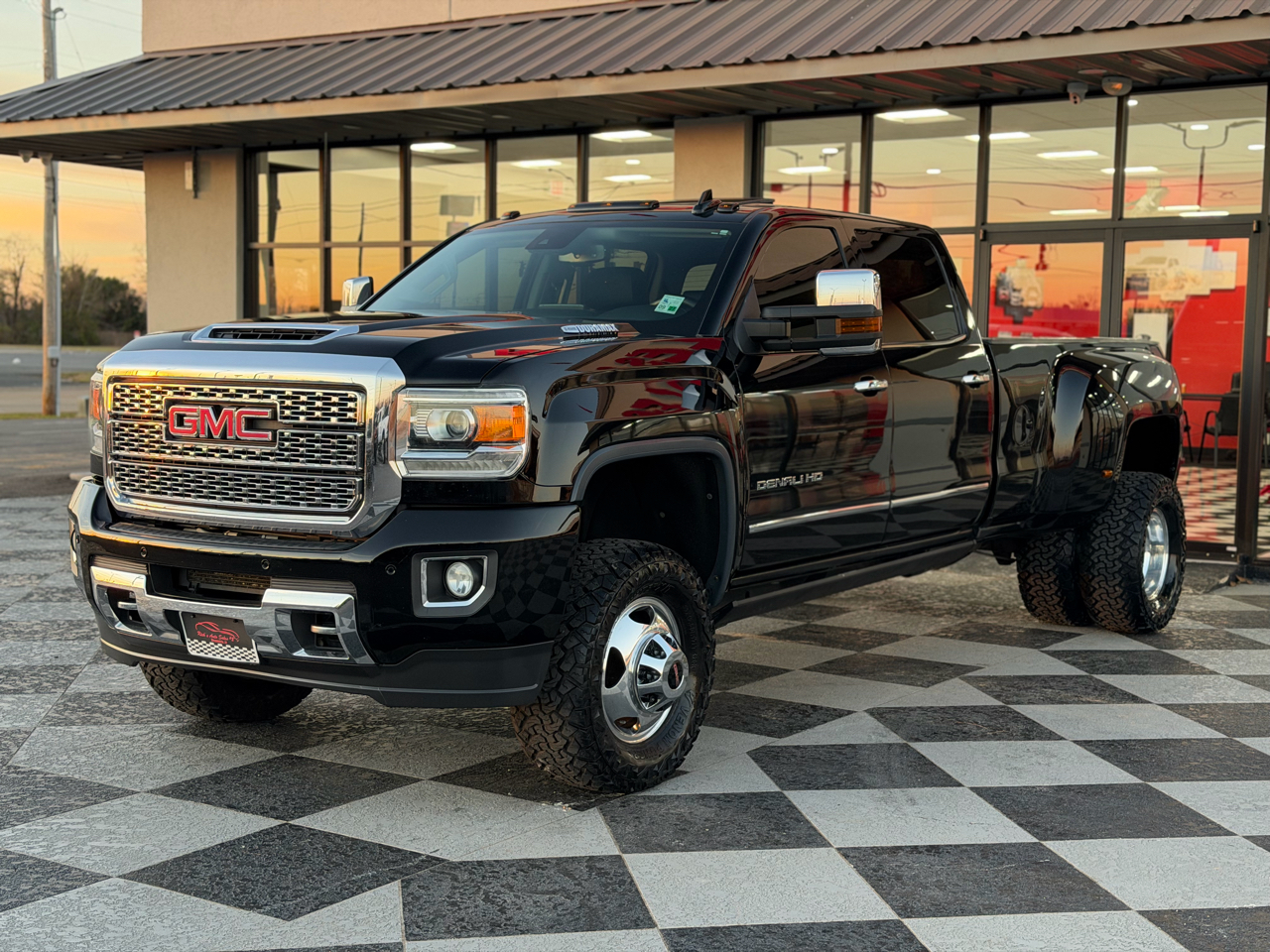 GMC Sierra 3500HD 4WD Crew Cab 167.7" DRW Denali 2019