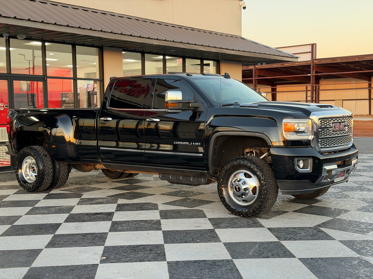 GMC Sierra 3500HD 4WD Crew Cab 167.7" DRW Denali 2019